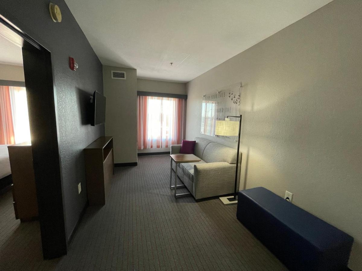 La Quinta Inn & Suites By Wyndham Augusta Fort Eisenhower Ngoại thất bức ảnh