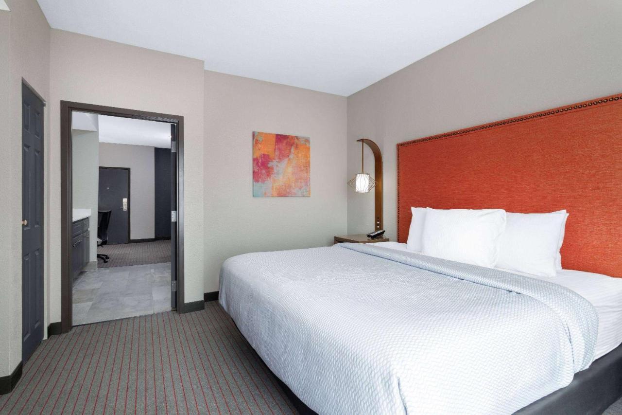 La Quinta Inn & Suites By Wyndham Augusta Fort Eisenhower Ngoại thất bức ảnh