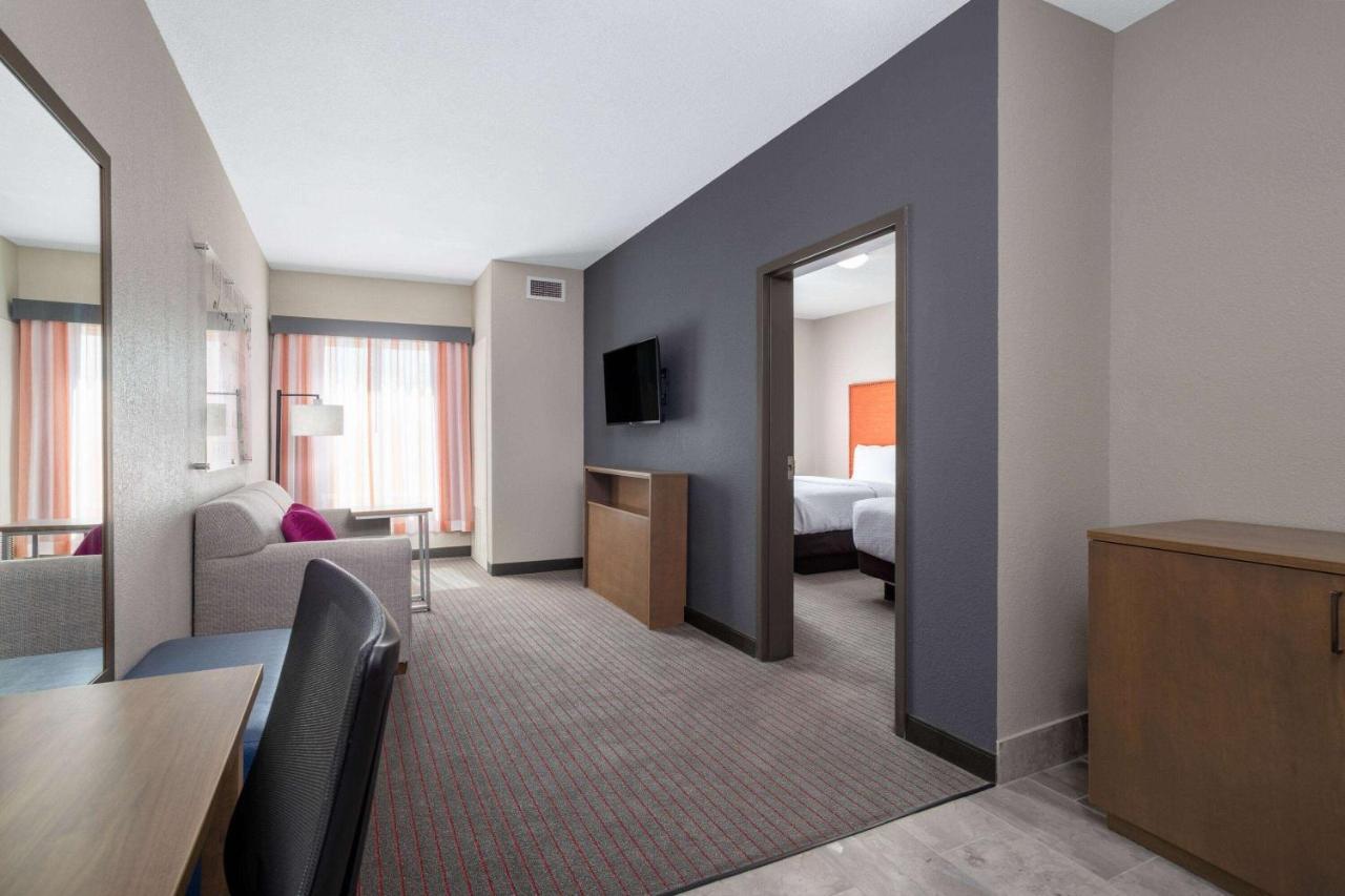 La Quinta Inn & Suites By Wyndham Augusta Fort Eisenhower Ngoại thất bức ảnh