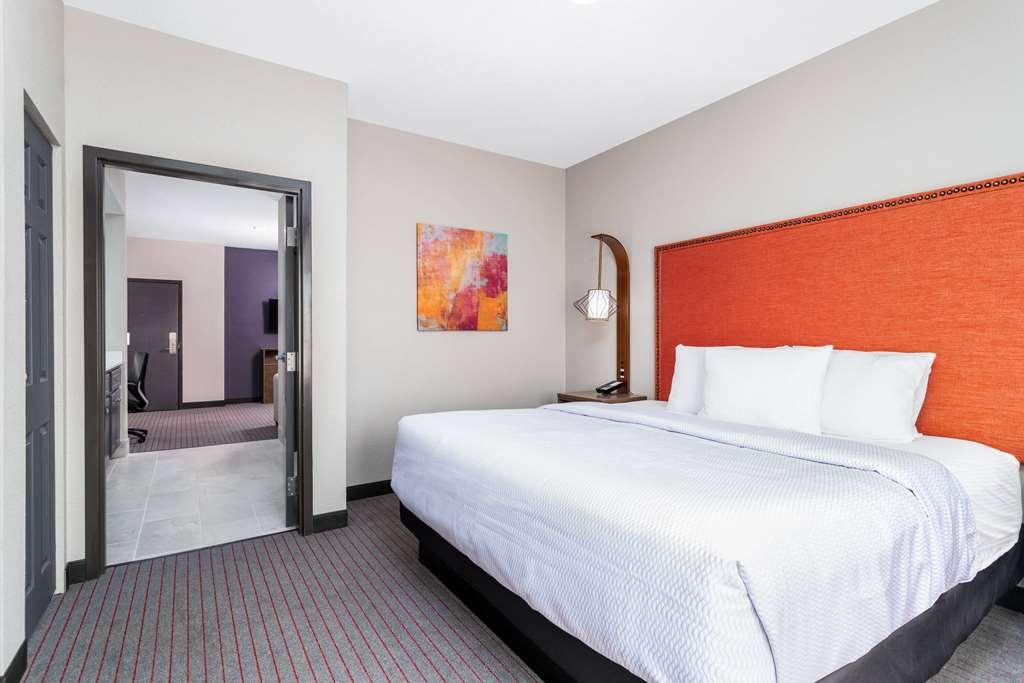 La Quinta Inn & Suites By Wyndham Augusta Fort Eisenhower Phòng bức ảnh