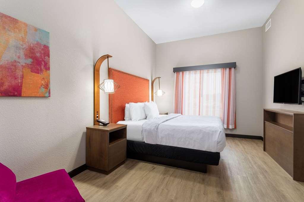 La Quinta Inn & Suites By Wyndham Augusta Fort Eisenhower Phòng bức ảnh
